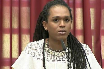 Deputada transexual pede cassação de parlamentar por quebra de decoro 