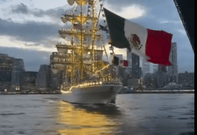 Navio da Marinha do México atinge Ponte do Brooklyn durante manobra em Nova York; veja vídeo 