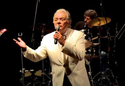 Morre o cantor Ary Sanches, o 'Granada Romântica' da Jovem Guarda