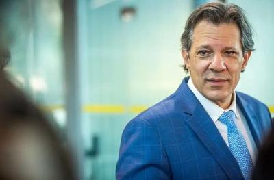 A pedido de Lula, Haddad cancela viagem para Europa 