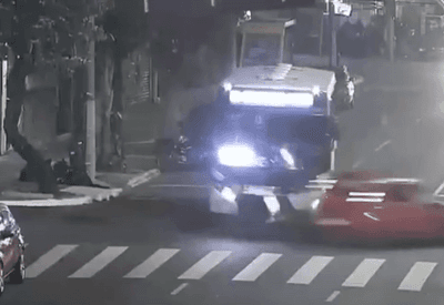 Motorista bêbado bate carro em ônibus após agredir esposa e filha no ABC Paulista 