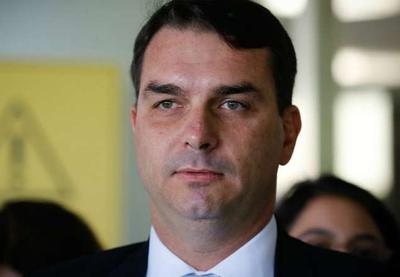 Dias Toffoli suspende investigação contra Flávio Bolsonaro
