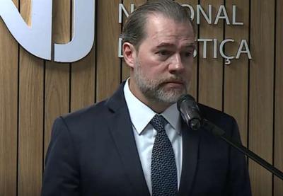 Dias Toffoli adia por seis meses a implantação do juiz de garantias