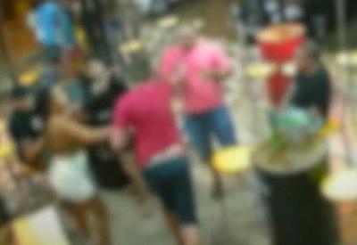 Ex-policial atira contra clientes de bar em Ceilândia (DF)