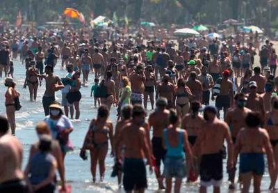 Doria condena praias lotadas: "Ainda estamos em quarentena"