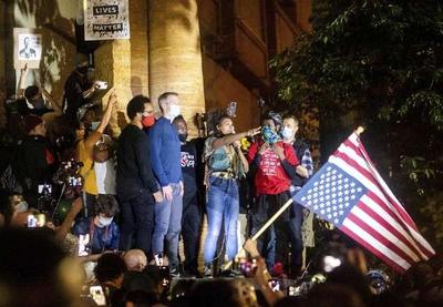EUA: repressão às manifestações contra o racismo gera crise entre os poderes