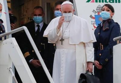 Mesmo com nova onda de covid-19, Papa mantém visita ao Iraque