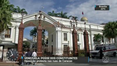 Eleitos em Assembleia Constituinte tomam posse na Venezuela 