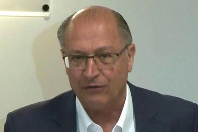 Em campanha no Centro-Oeste, Alckmin fala sobre acusações do MP