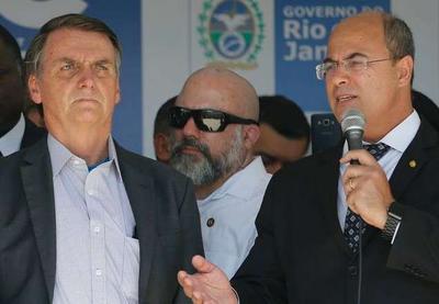 Em conversa com apoiador, Bolsonaro sugere que Witzel pode ser preso