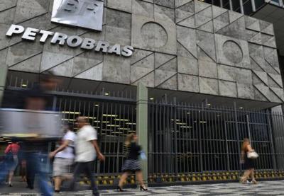 Em nota, Petrobras diz que colabora com investigações da Lava Jato