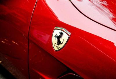 Ferrari suspende produção de veículos de luxo para mercado russo