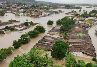 Chuvas provocam 6 mortes e corte de água em Alagoas