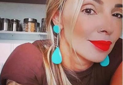 Influenciadora “Esquerdogata” é presa por injúria racial e desacato a PMs