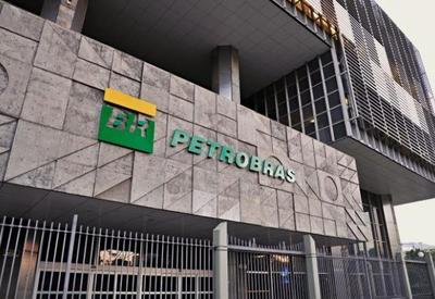 Mudança na política de preços não traz "malefício" à Petrobras, diz Félix Jr.