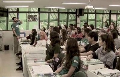 Estudantes vão ao cinema para se preparar na reta final do Enem