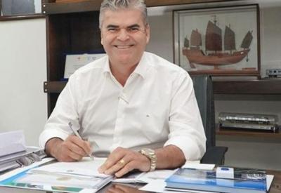 Ex-prefeito de Duque de Caxias é alvo da PF em operação contra esquema de fraude em cartão de vacina de Bolsonaro