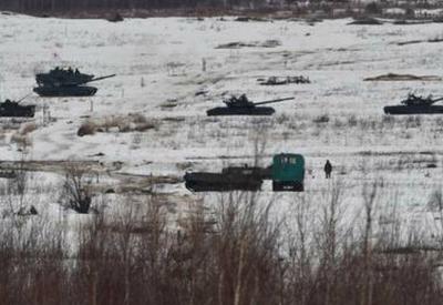 Rússia se prepara para possível confronto militar com Ocidente, diz serviço de inteligência