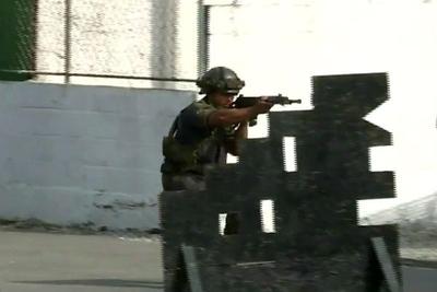 Exército realiza treinamento com PMs no Rio de Janeiro