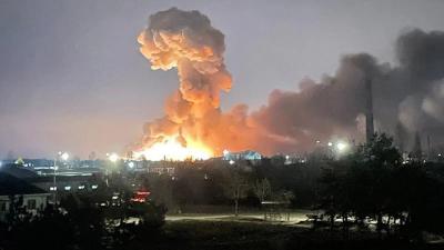 Poder Expresso: Rússia e Ucrânia intensificam bombardeios; Zelensky ordena desligamento da rede elétrica