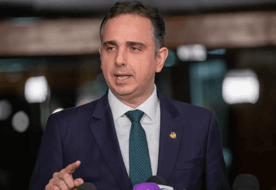"Não há liberdade verdadeira fora do regime democrático", afirma Rodrigo Pacheco