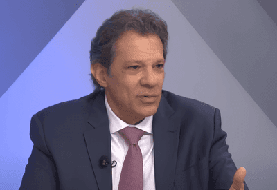 Haddad prevê sanção da reforma do IR em outubro e elogia manifestações contra "PEC da Blindagem"