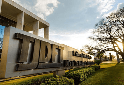 Justiça do DF nega pedido de mulher para ex apagar fotos do relacionamento nas redes sociais
