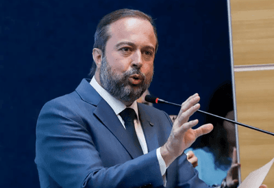 Apagão: ministro de Minas e Energia diz que "não faltou energia" e que sistema elétrico "não teve grandes danos"