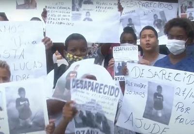 Famílias de meninos desaparecidos protestam e cobram agilidade