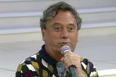 Famosos prestam homenagens no velório do humorista Agildo Ribeiro
