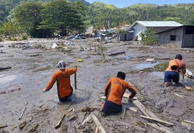 Tempestade tropical nas Filipinas deixa mais de 100 mortos