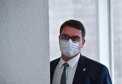STJ anula decisões sobre investigação de 'rachadinha' de Flávio Bolsonaro