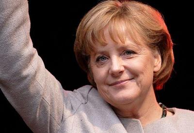 Alemanha: Angela Merkel faz apelo por diálogo aos partidos após eleições