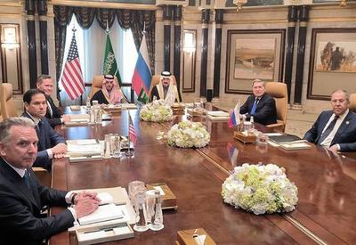 Russos e americanos se reúnem na Arábia Saudita para negociar fim da guerra na Ucrânia