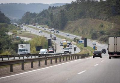 Rodovias de SP esperam quase 4 milhões de veículos durante o Ano Novo; veja quais horários evitar