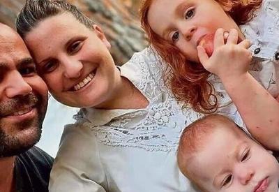 Israel acusa Hamas de matar irmãos da família Bibas e substituir corpo da mãe