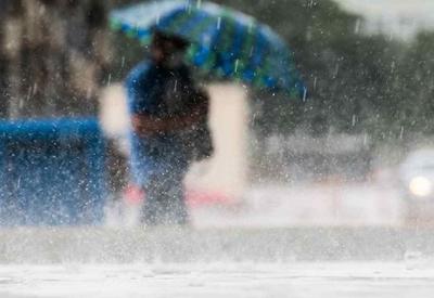 Novembro terá chuva acima da média em grande parte do Brasil; veja previsão