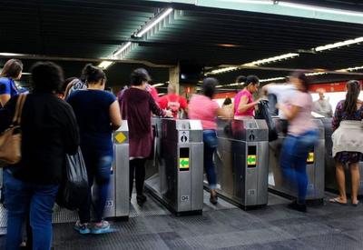 Metrô e CPTM terão operação 24 horas durante o Lollapalooza 2025