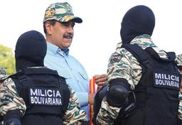 imagem da notícia Maduro convoca novo alistamento militar em meio à operação dos EUA no Caribe