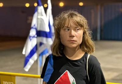 Ativistas detidos a caminho de Gaza estão em aeroporto para serem deportados, diz Israel