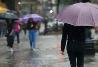 Chuva deixa cidade de São Paulo em atenção para alagamentos