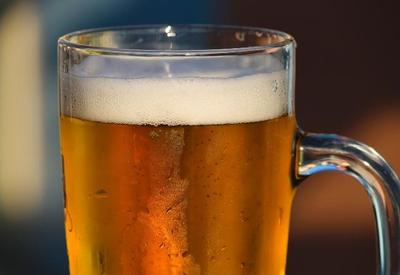 Consumo de bebida alcoólica está proibido em bares e restaurantes de BH