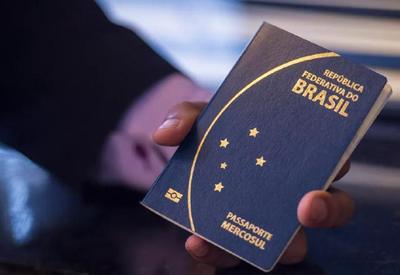 Reino Unido suspende a entrada de brasileiros por nova variante do coronavírus