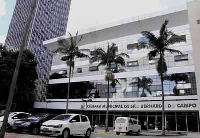Câmara de São Bernardo do Campo (SP) concede título de cidadão a Bolsonaro