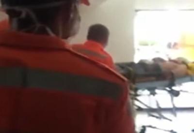 Funcionário de obra cai em fosso de elevador em BH