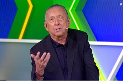 Galvão Bueno diz que seleção desacreditada pode favorecer o Brasil 