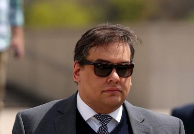 Trump manda soltar ex-deputado George Santos, condenado por fraude nos EUA