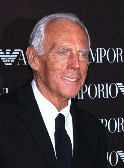 Giorgio Armani recebe homenagens em funeral privado nesta segunda-feira (8)