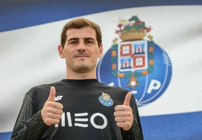 Goleiro Iker Casillas sofre infarto e é internado às pressas