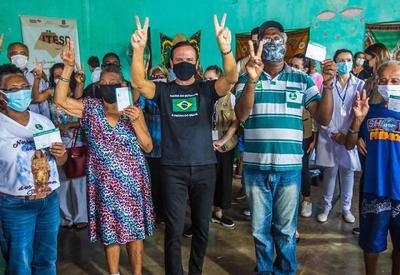 Doria participa de vacinação de quilombolas na cidade de Bolsonaro